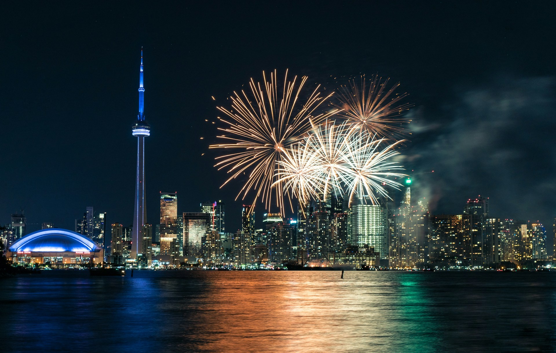 New Year’s Eve in Toronto — Fireworks, Festivities, and Waterfront Magic