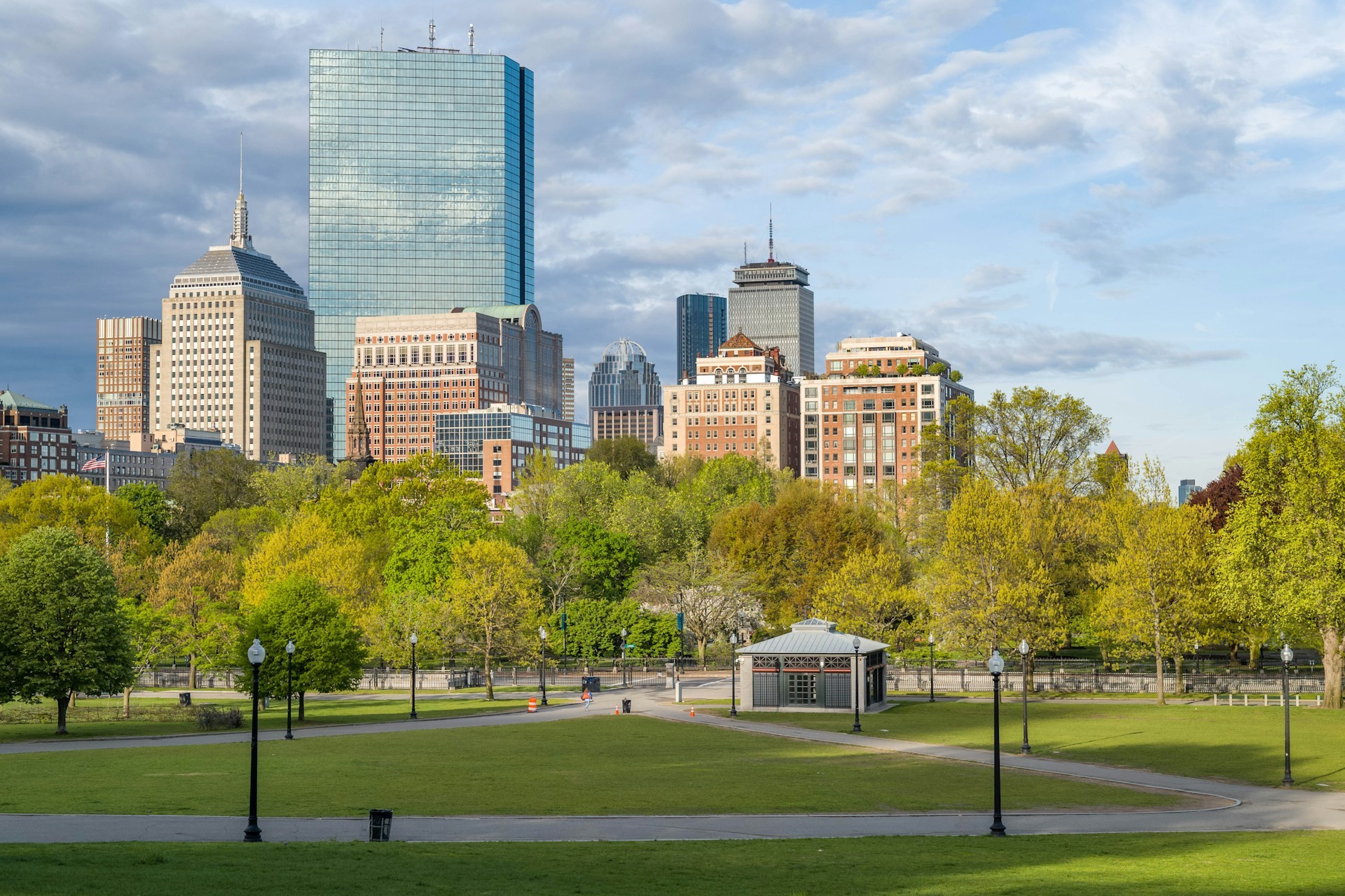Best Historic Neighbourhoods and Food for First-Time Visitors to Boston
